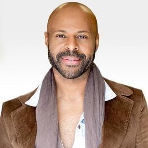 Meet your Posher, Ty